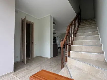 House, 3-room, 110.7 m²