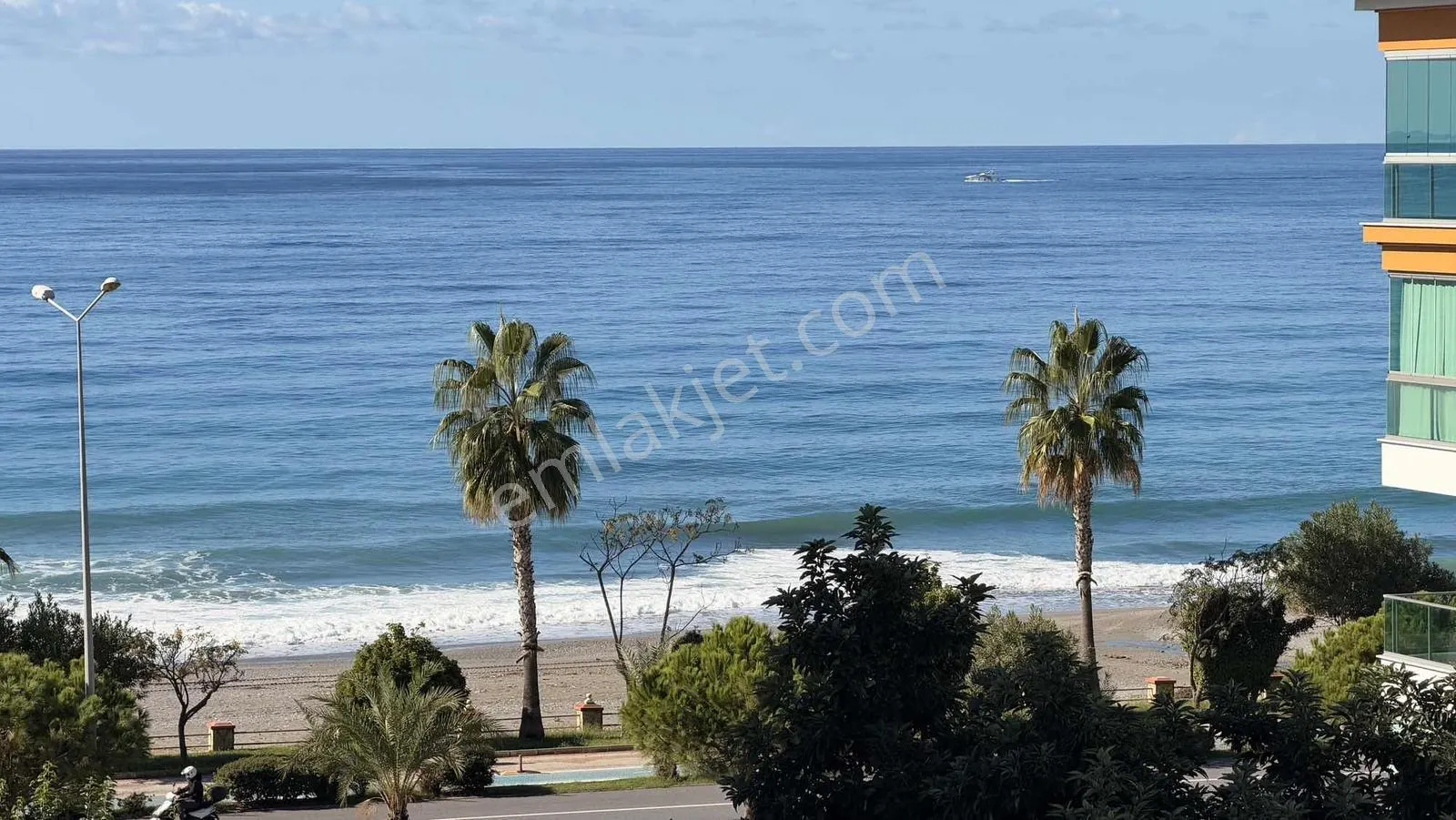 Apartment, 6-room, 300 m²