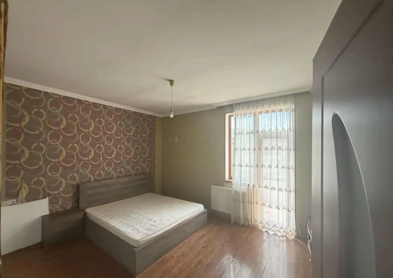 Дом, 10-комн., 550 м²