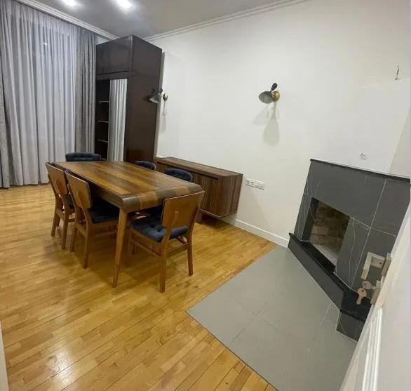 Квартира, 5-комн., 165 м²