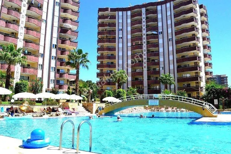 Apartment, 3-room, 135 m²