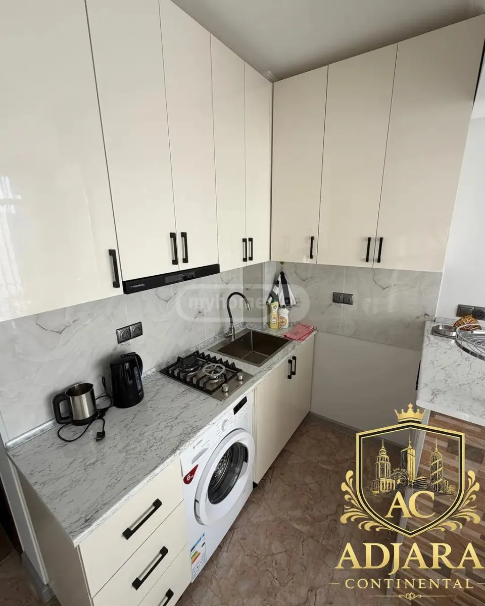 Квартира, 3-комн., 65 м²