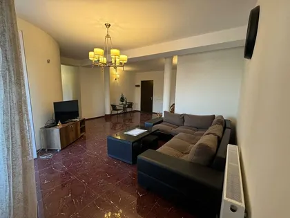Квартира, 3-комн., 130 м²