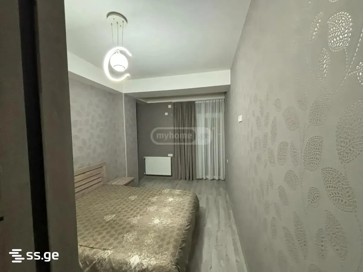 Apartment, 3-room, 90 m²