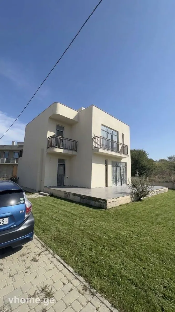 Дом, 5-комн., 335 м²