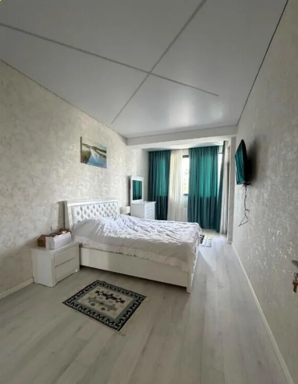 Квартира, 2-комн., 63 м²