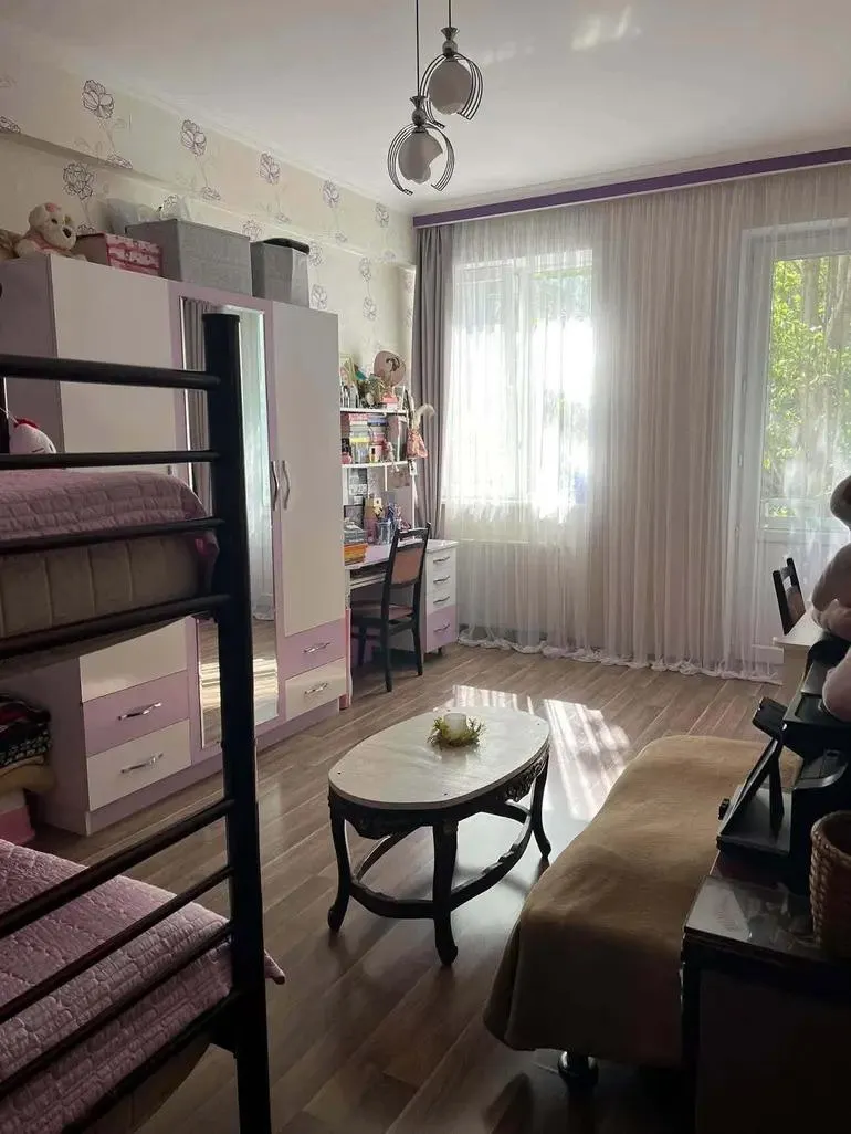 Квартира, 3-комн., 114 м²