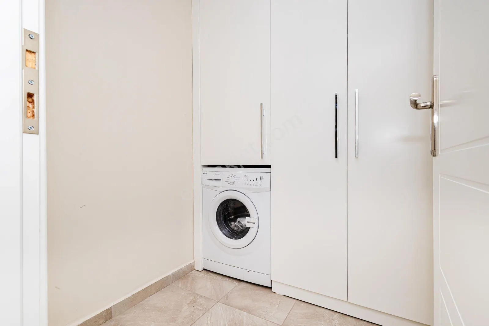 Apartment, 4-room, 160 m²