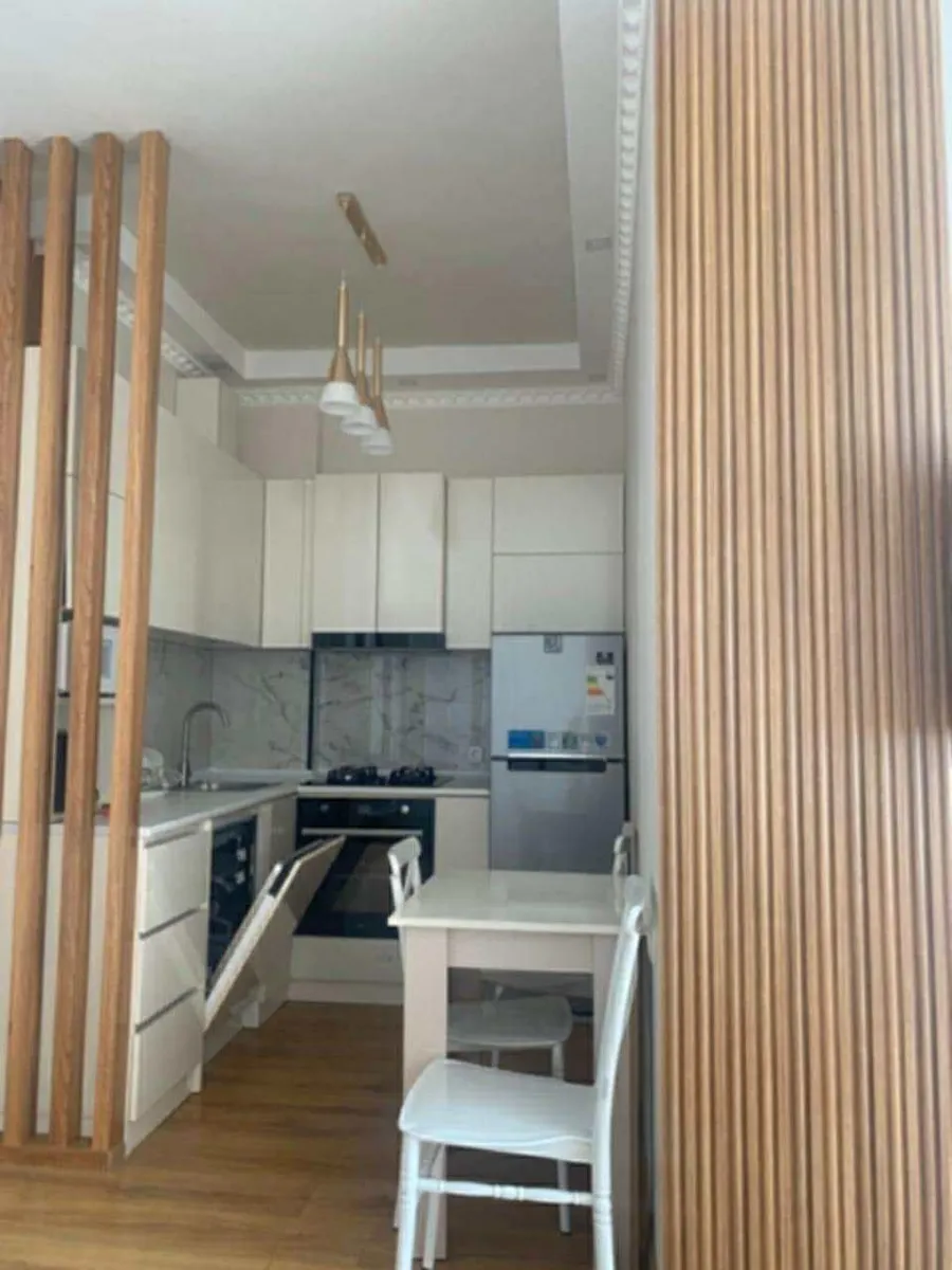 Apartment, 3-room, 70 m², Zurab Gorgiladze St, 96