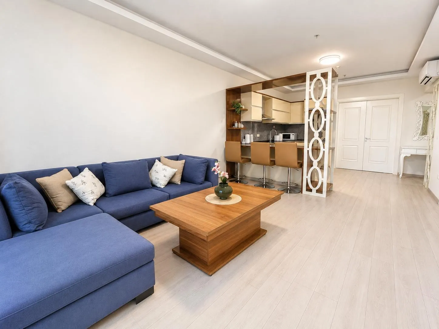 Квартира, 3-комн., 85 м², Porta Batumi Tower