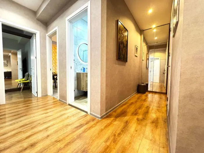 Квартира, 3-комн., 89 м²