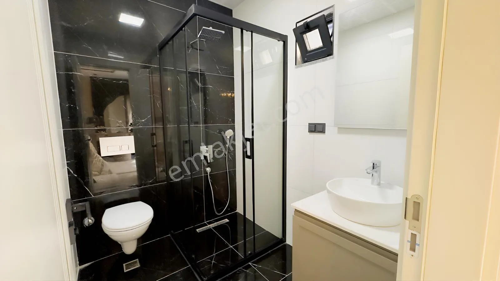 Apartment, 3-room, 125 m²