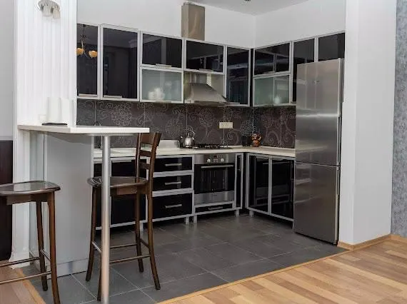 Квартира, 2-комн., 90 м²