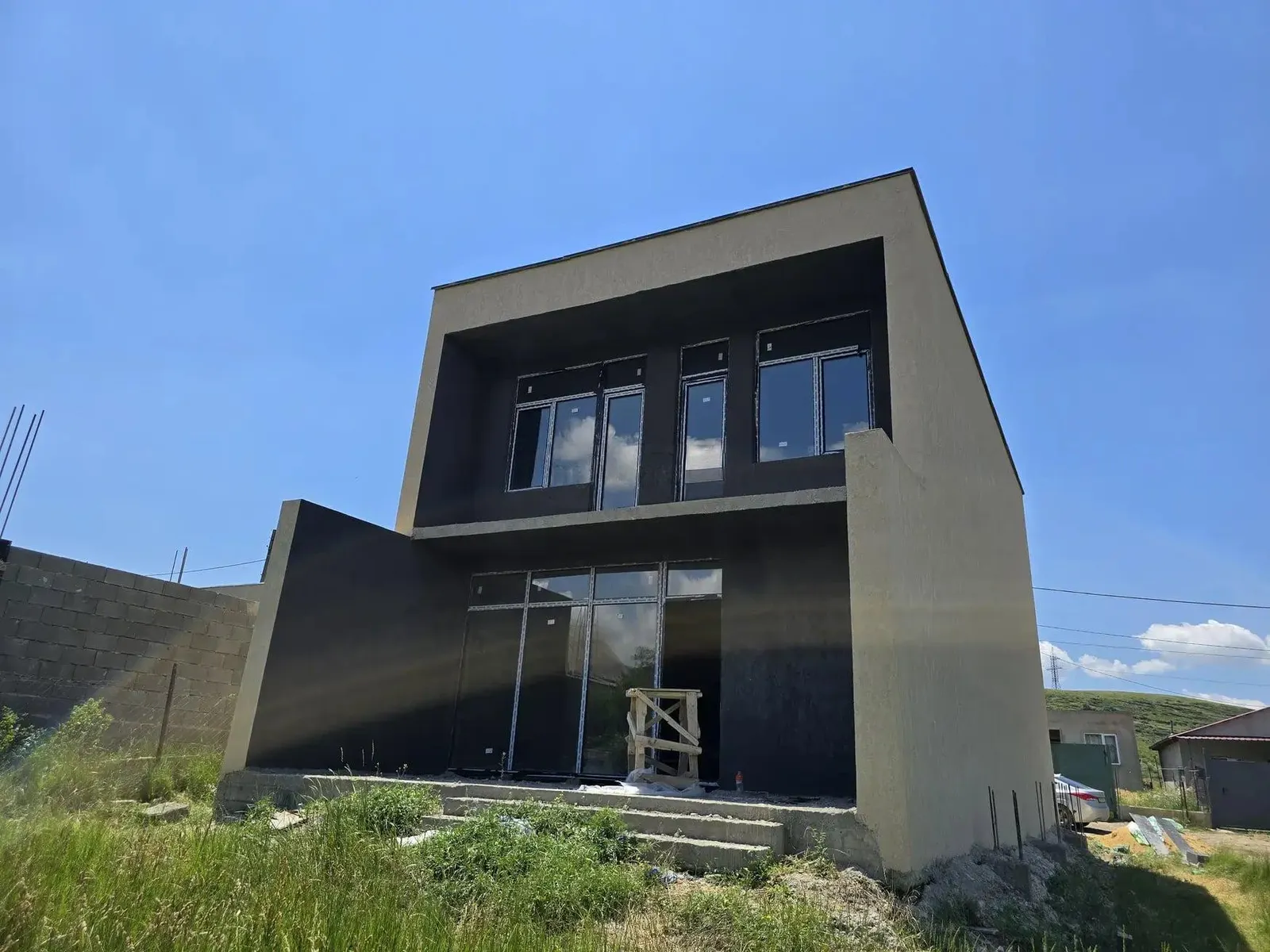 Дом, 6-комн., 200 м²