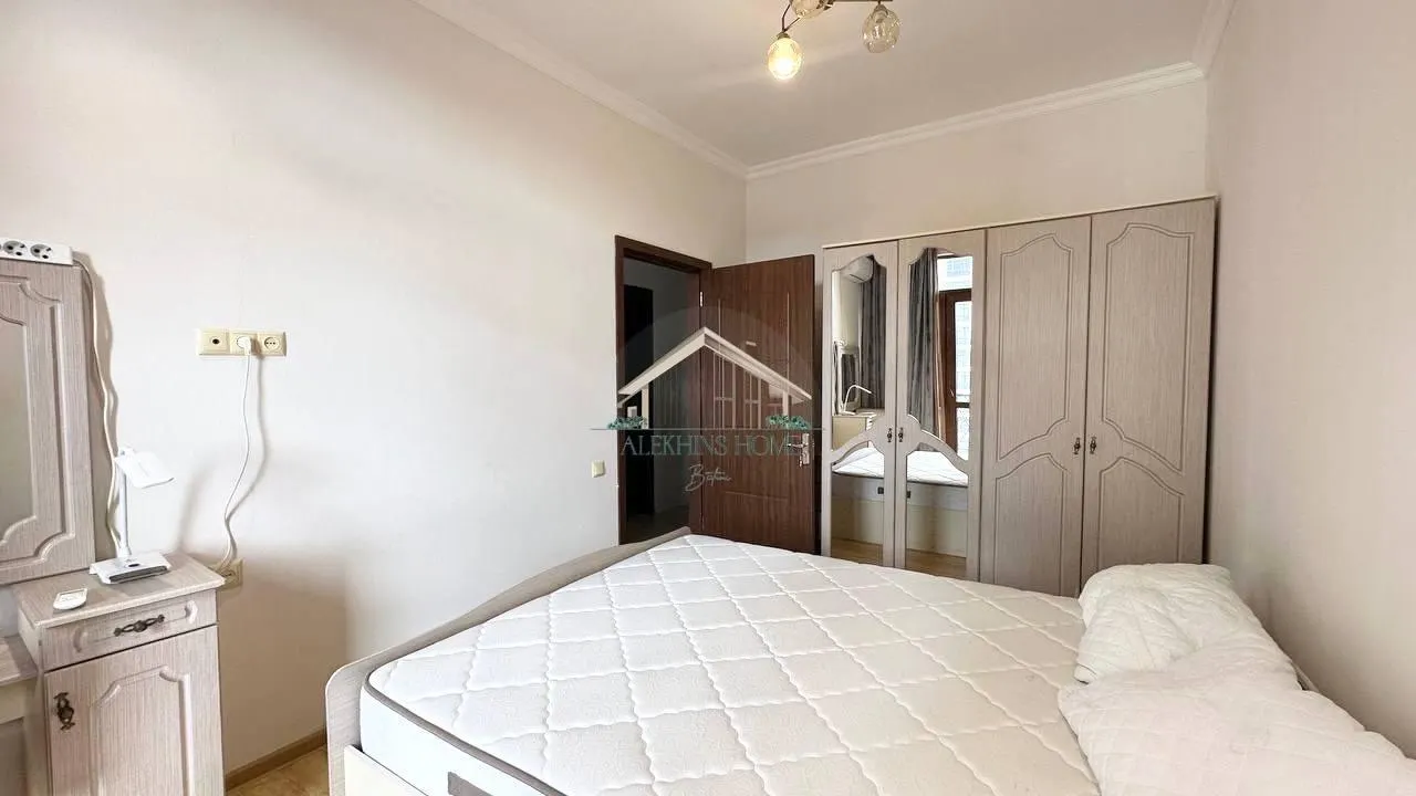 Квартира, 3-комн., 65 м², Shota Rustaveli St, 15/7