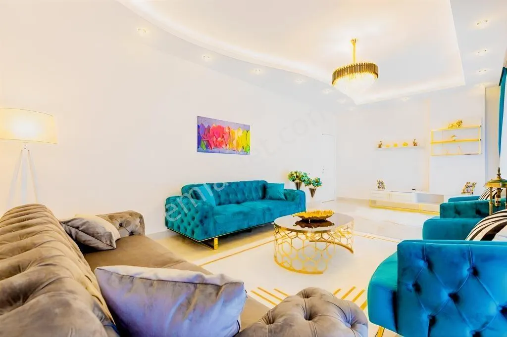 Apartment, 4-room, 200 m²
