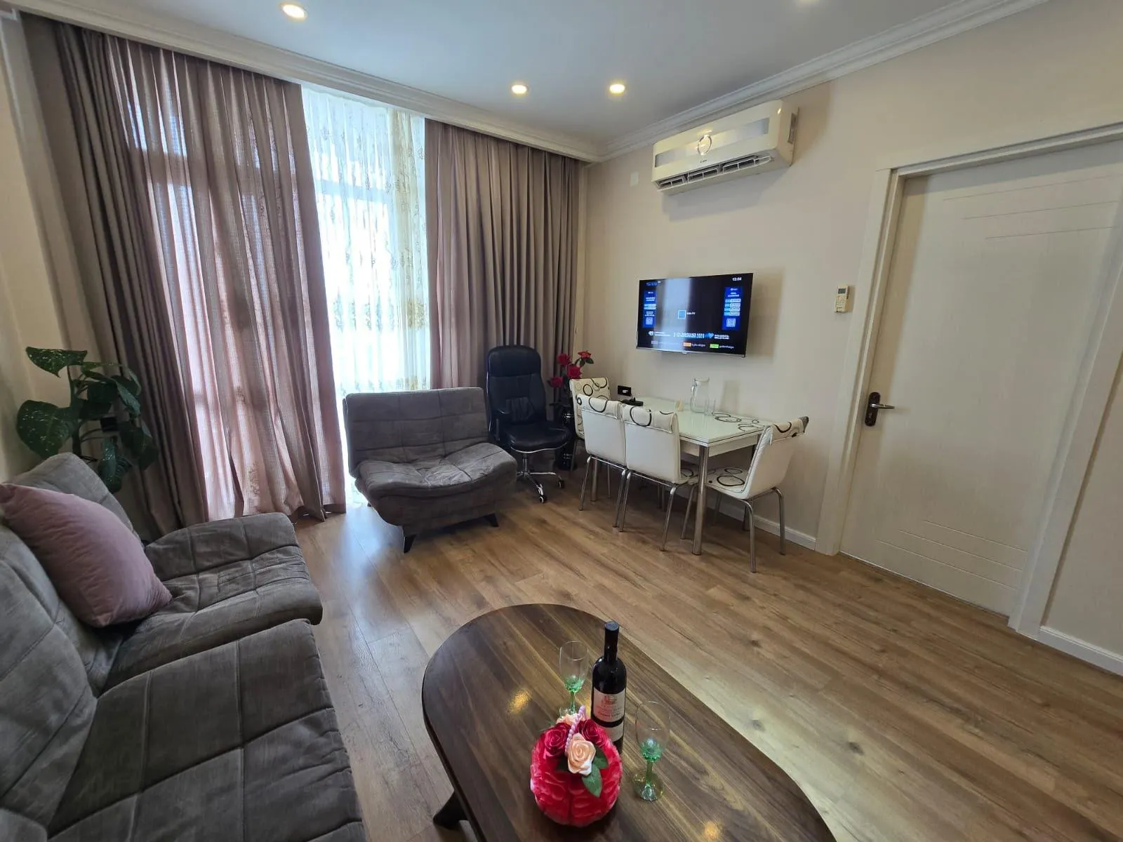 Квартира, 3-комн., 75 м², Real Palace