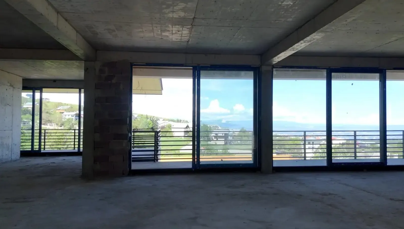 Дом, 10-комн., 700 м²