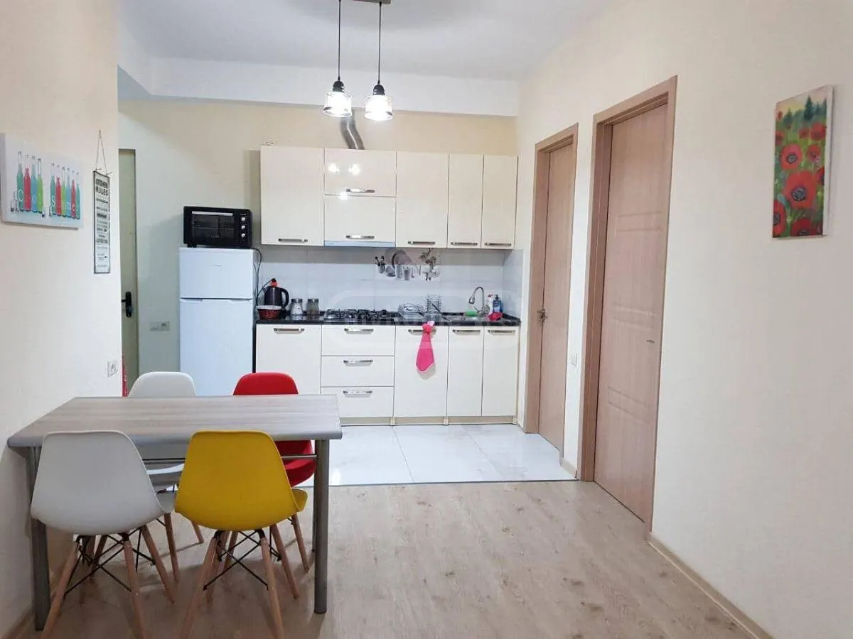 Квартира, 3-комн., 70 м²