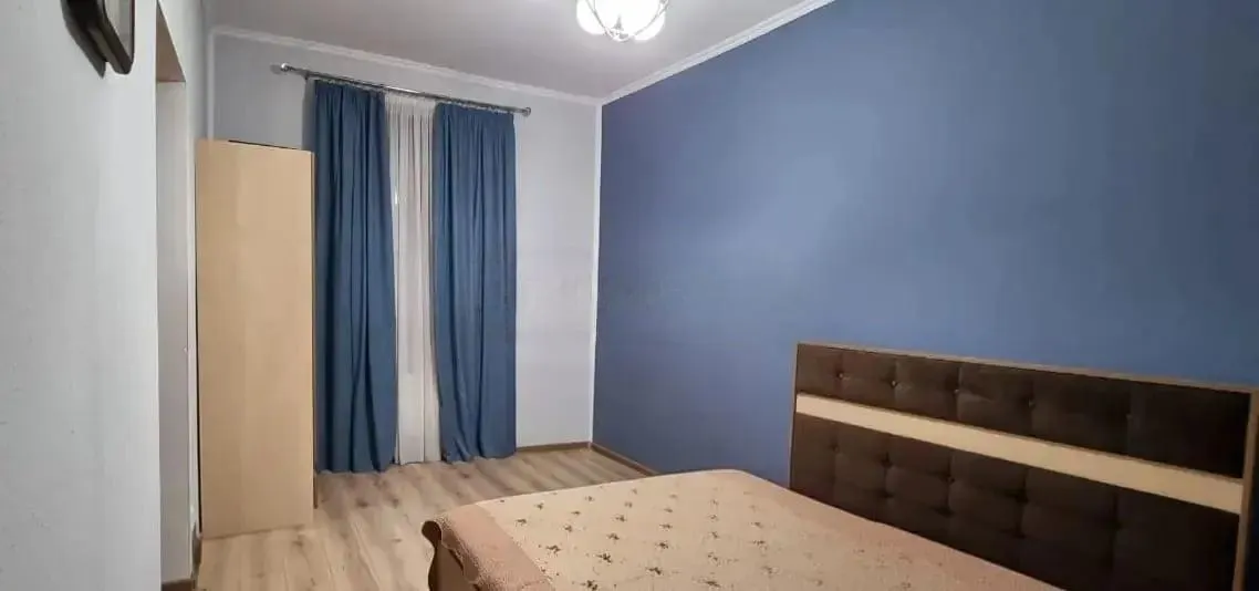 Дом, 8-комн., 355 м²