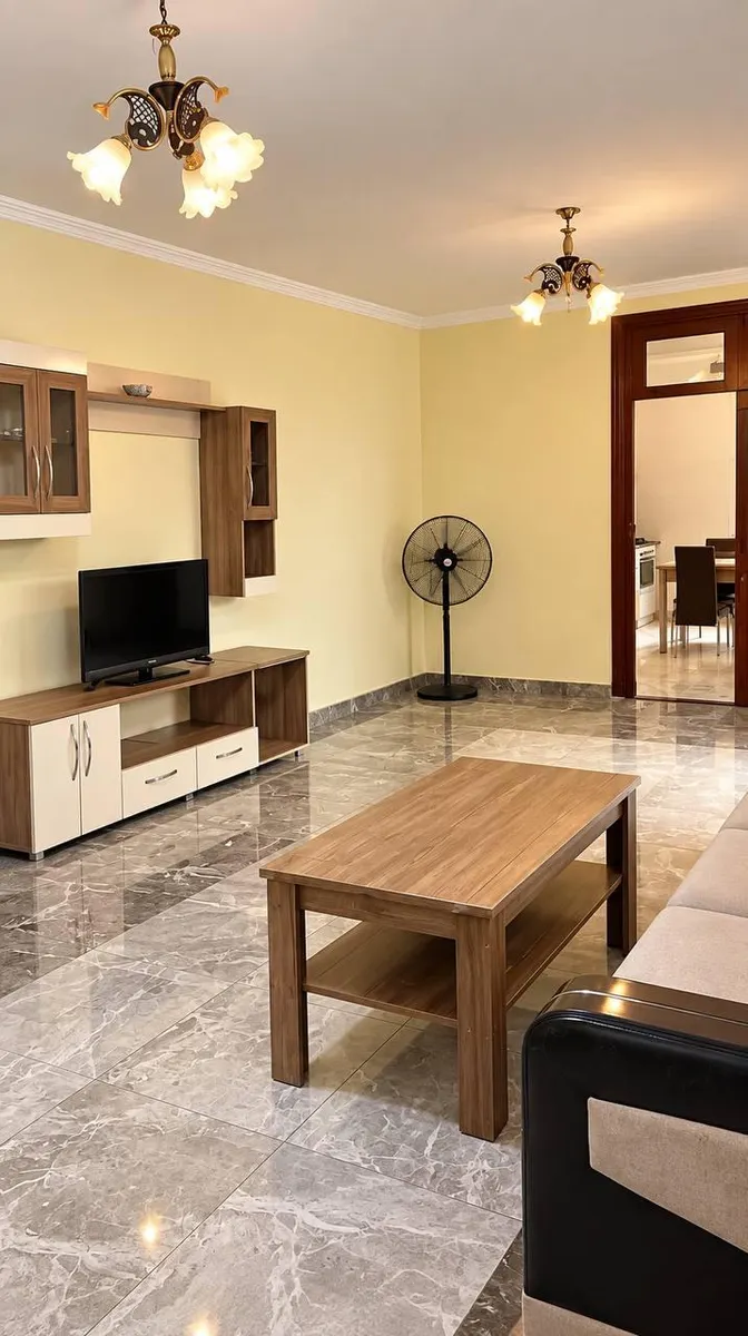 House, 4-room, 425 m²