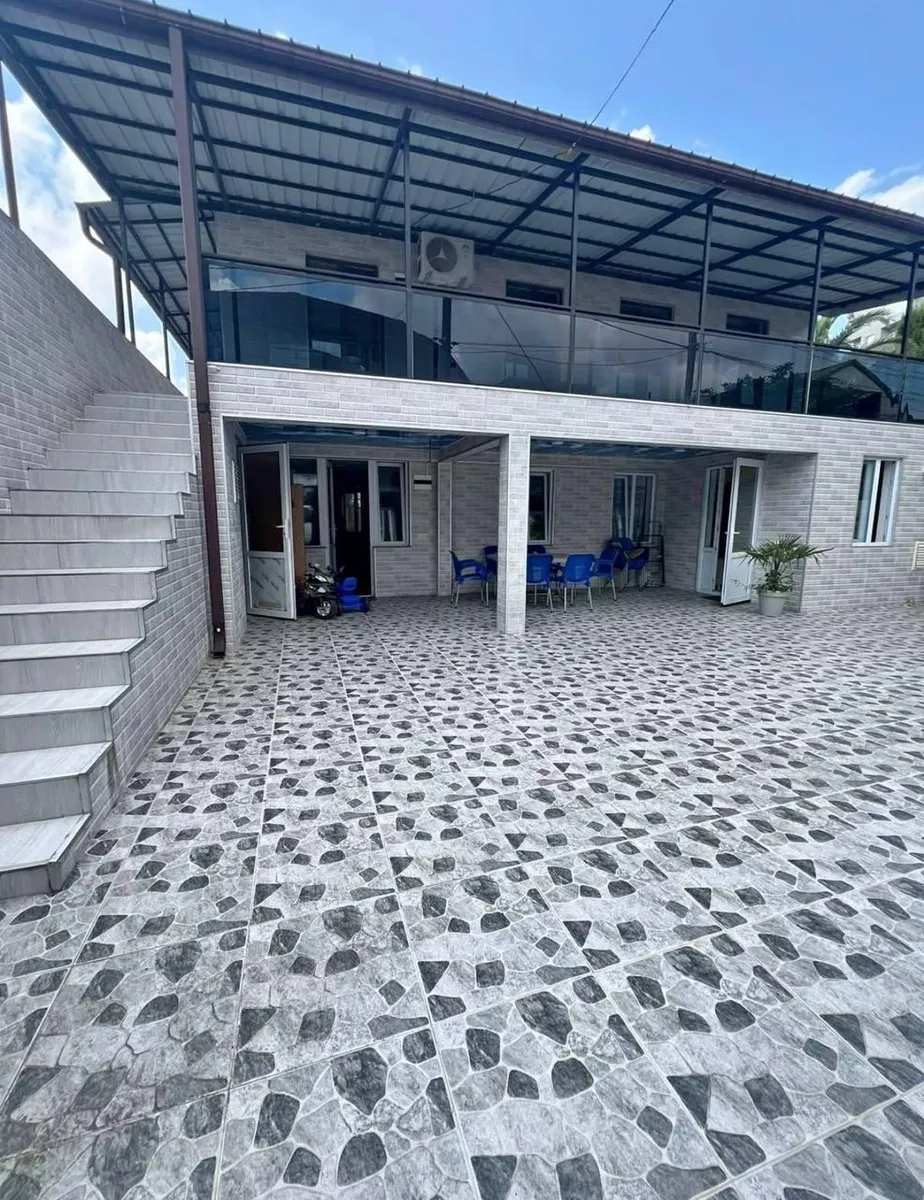 Дом, 8-комн., 232 м²