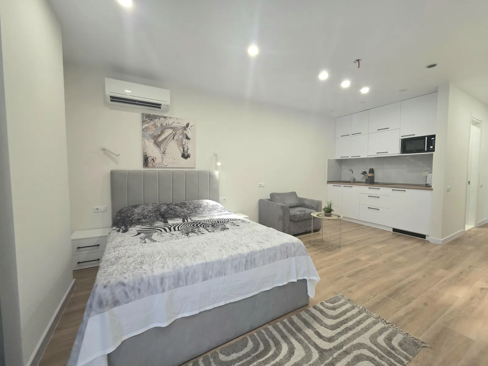 Квартира, 2-комн., 56 м²