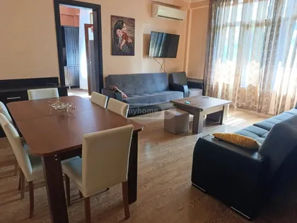 Apartment, 5-room, 220 m²