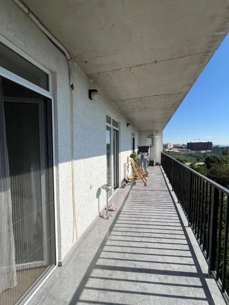 Квартира, 3-комн., 83 м²