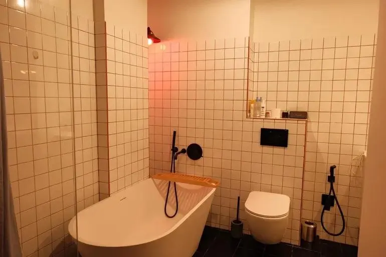 Квартира, 2-комн., 107 м²