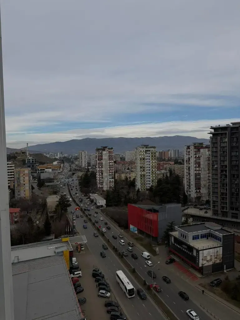 Apartment, 3-room, 90 m², Marshal Gelovani Ave, 52