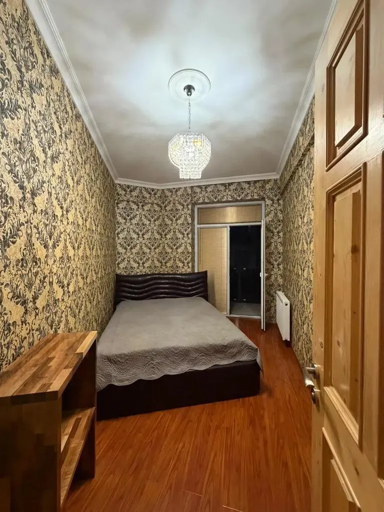Квартира, 2-комн., 75 м²