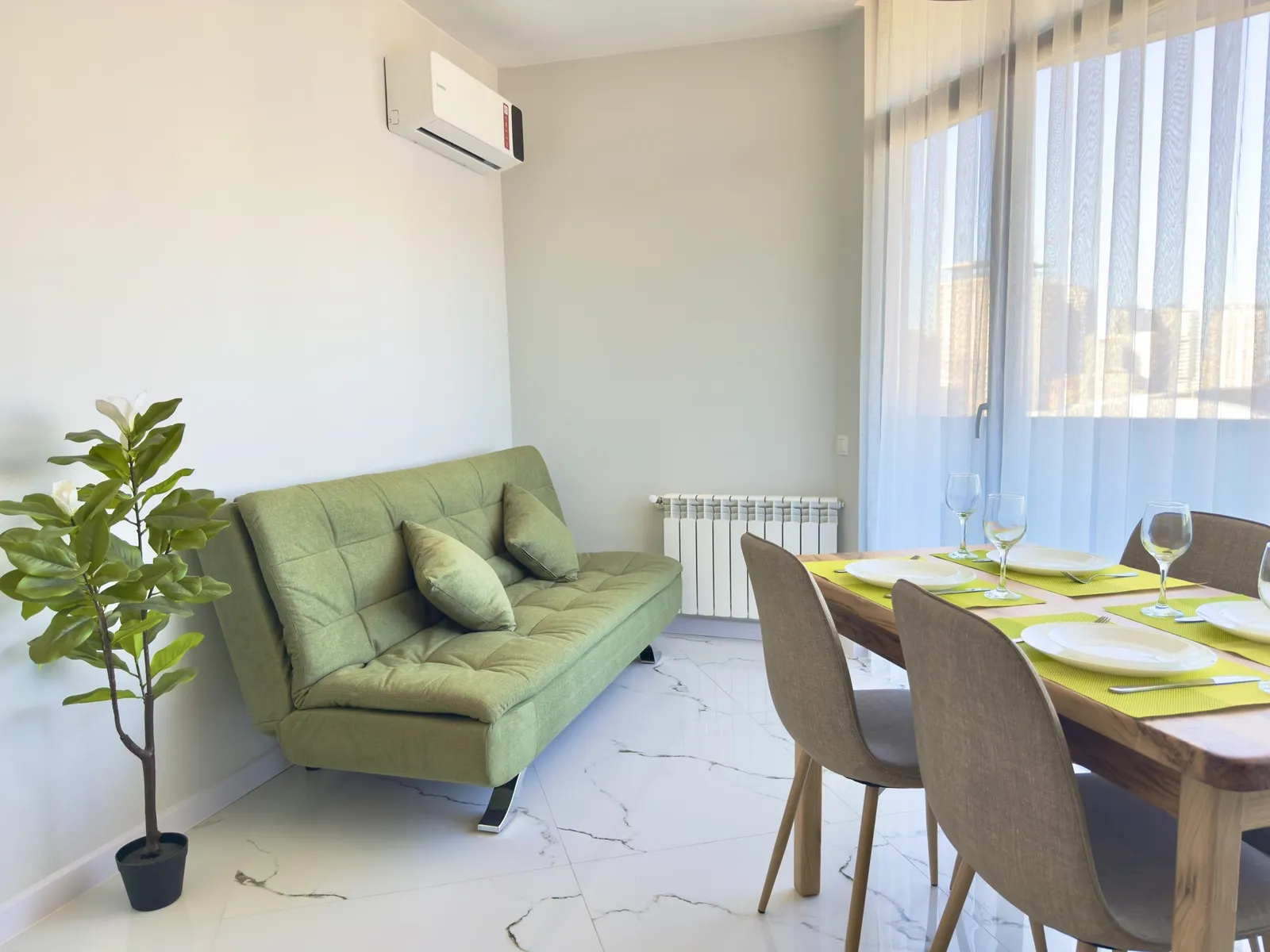 ბინა, 3-ოთახიანი, 85 მ², Bagrationi Residence Batumi