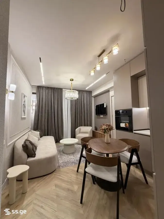 Apartment, 3-room, 65 m², High Tower