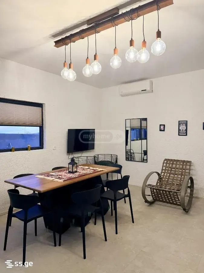 House, 2-room, 60 m²