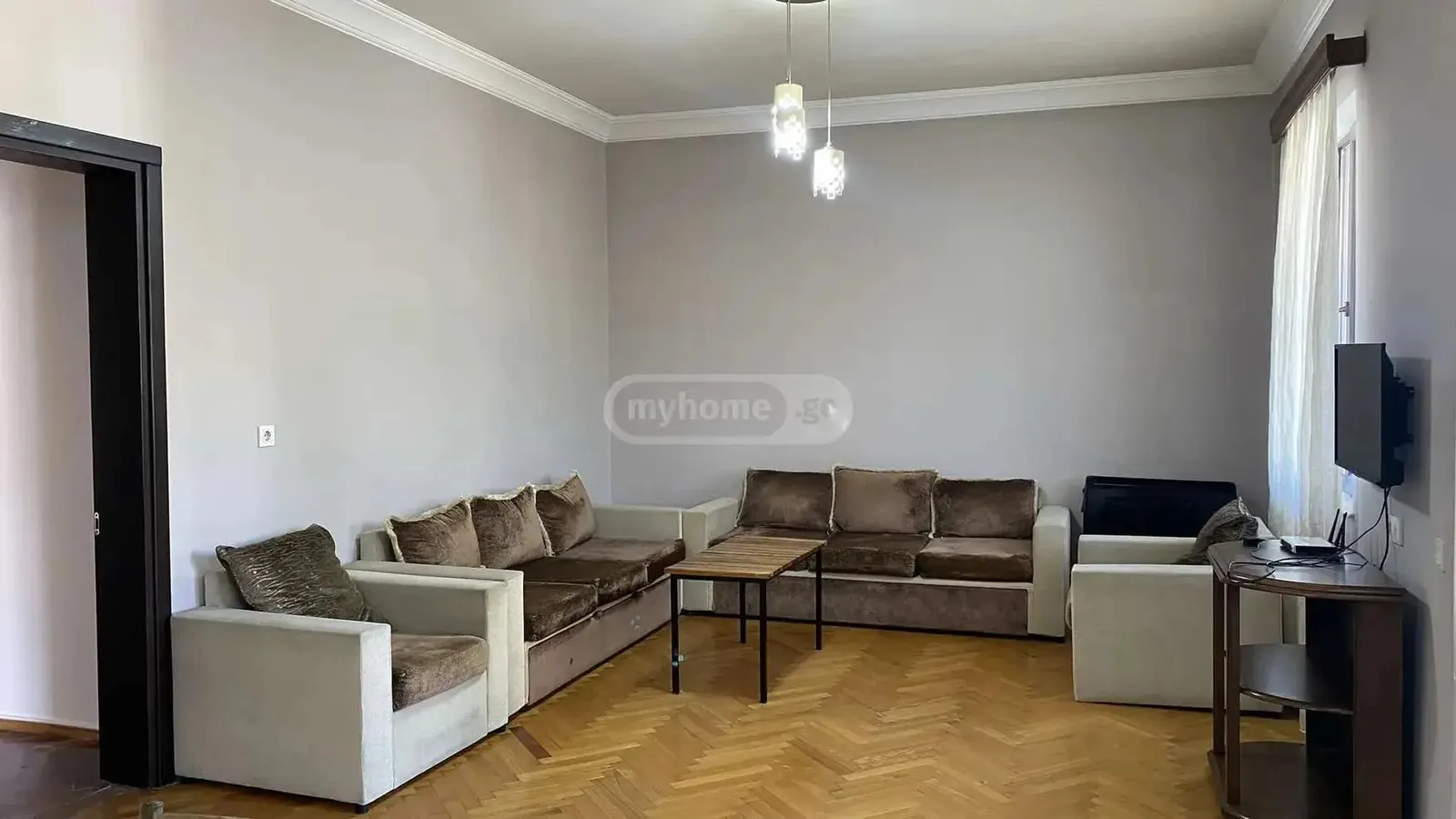 House, 4-room, 120 m²
