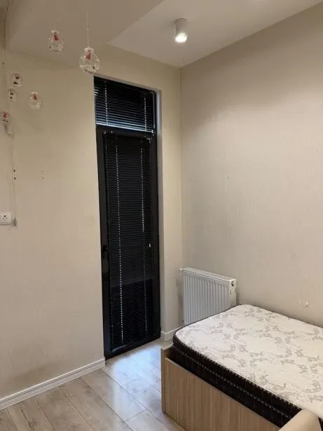 ბინა, 3-ოთახიანი, 60 მ², Asmati St, 8a