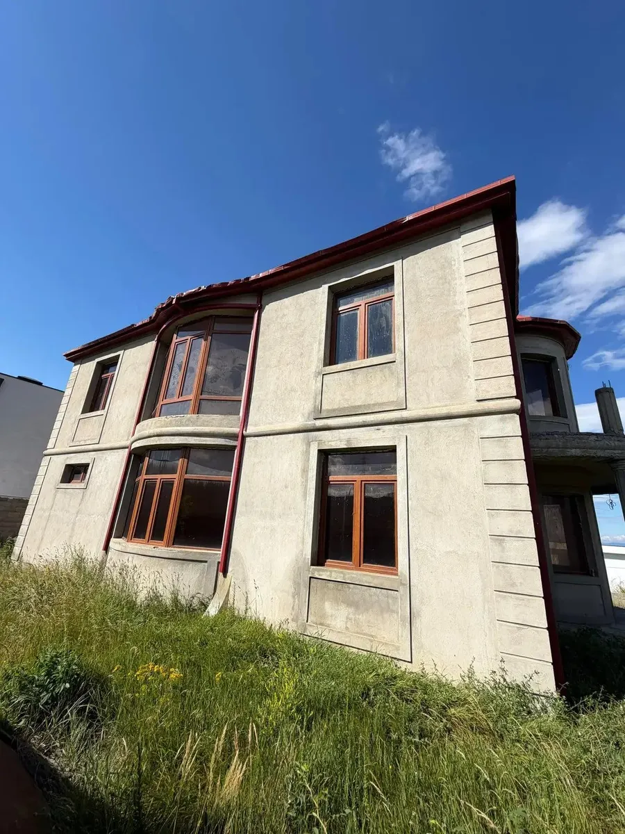 Дом, 10-комн., 632 м², Tbilisi Hills Apartments