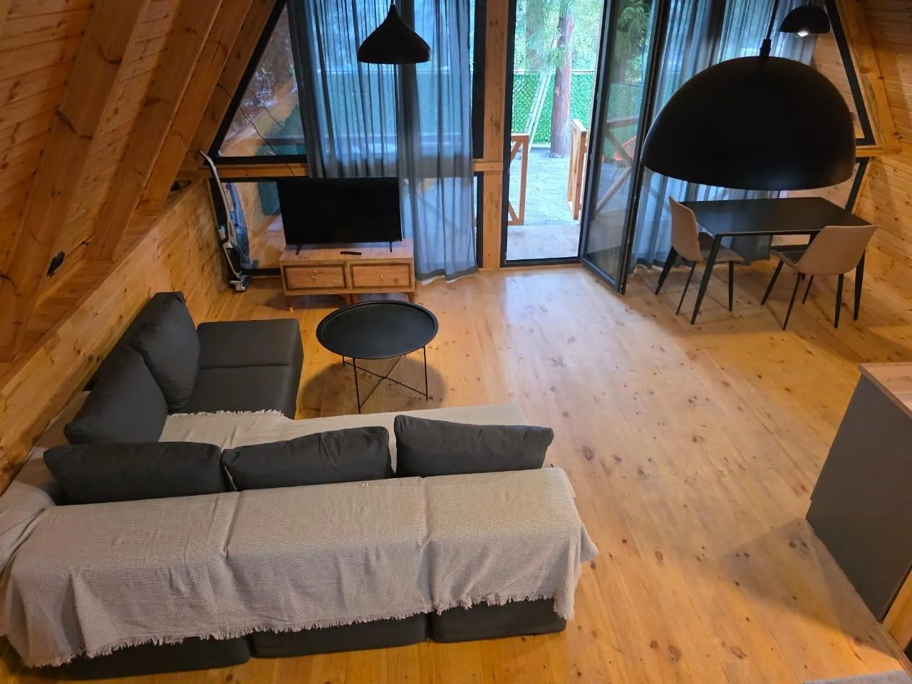 House, 2-room, 35 m²
