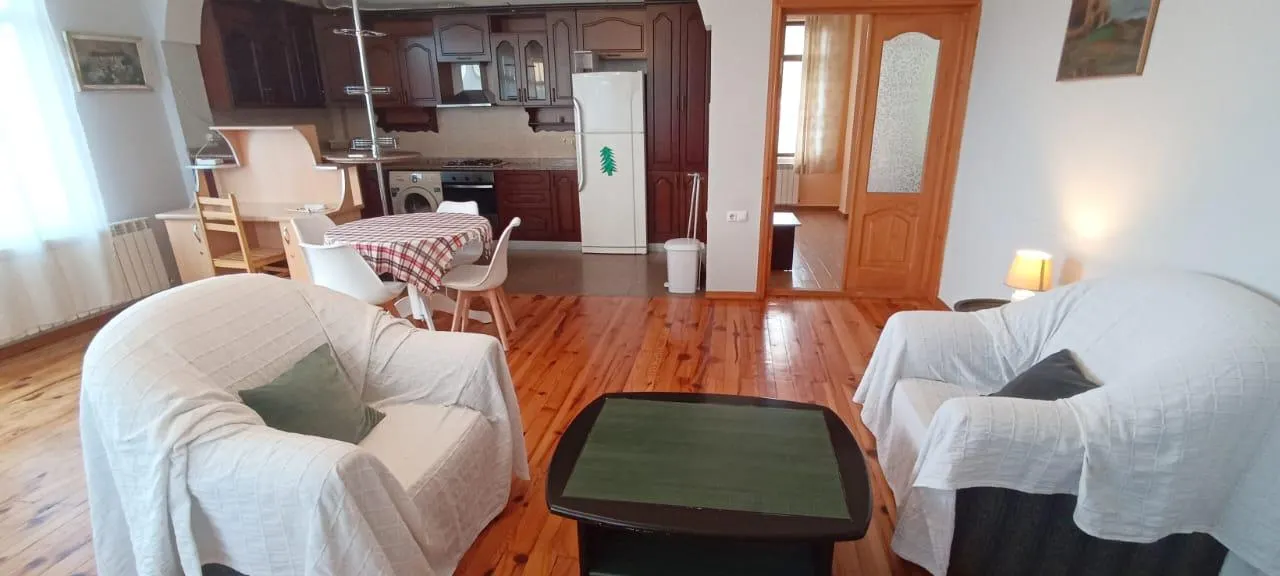 Дом, 8-комн., 530 м²