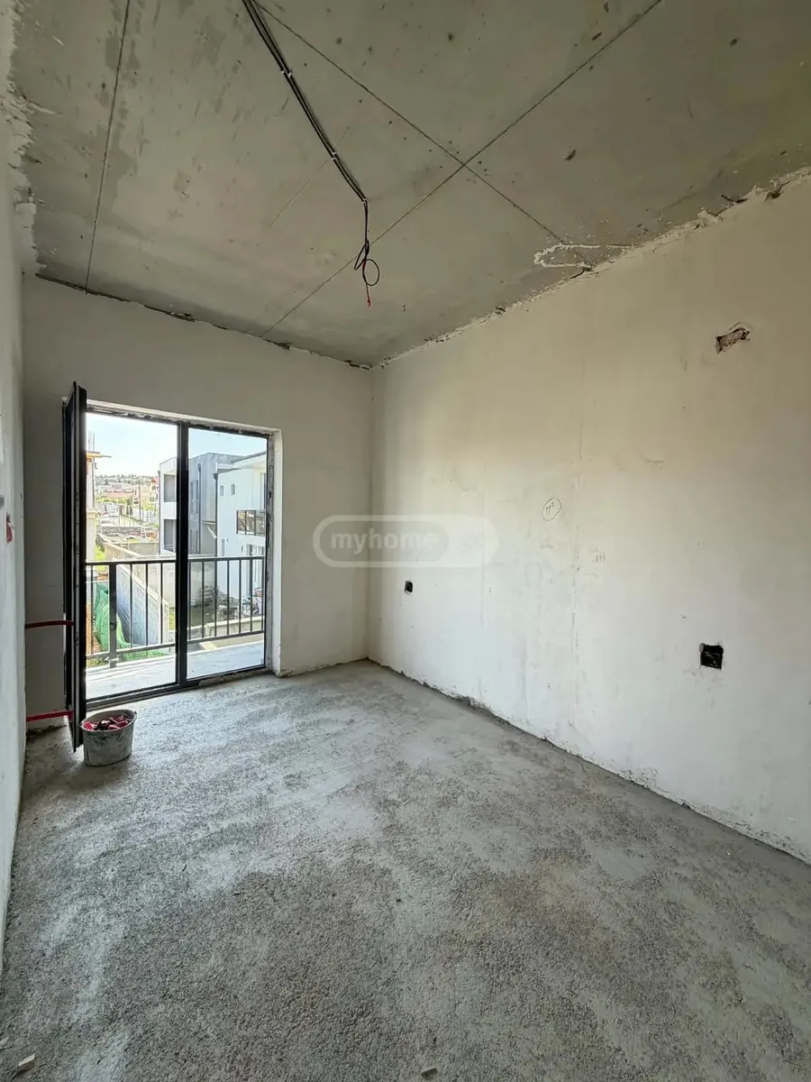 Дом, 7-комн., 220 м²