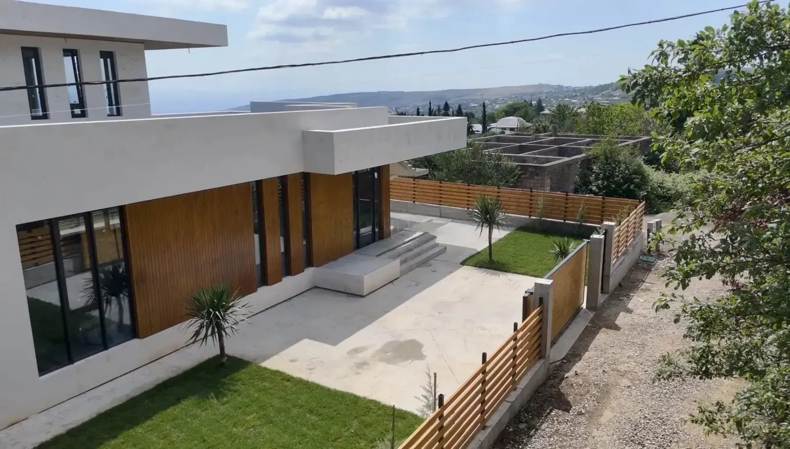 Дом, 10-комн., 700 м²