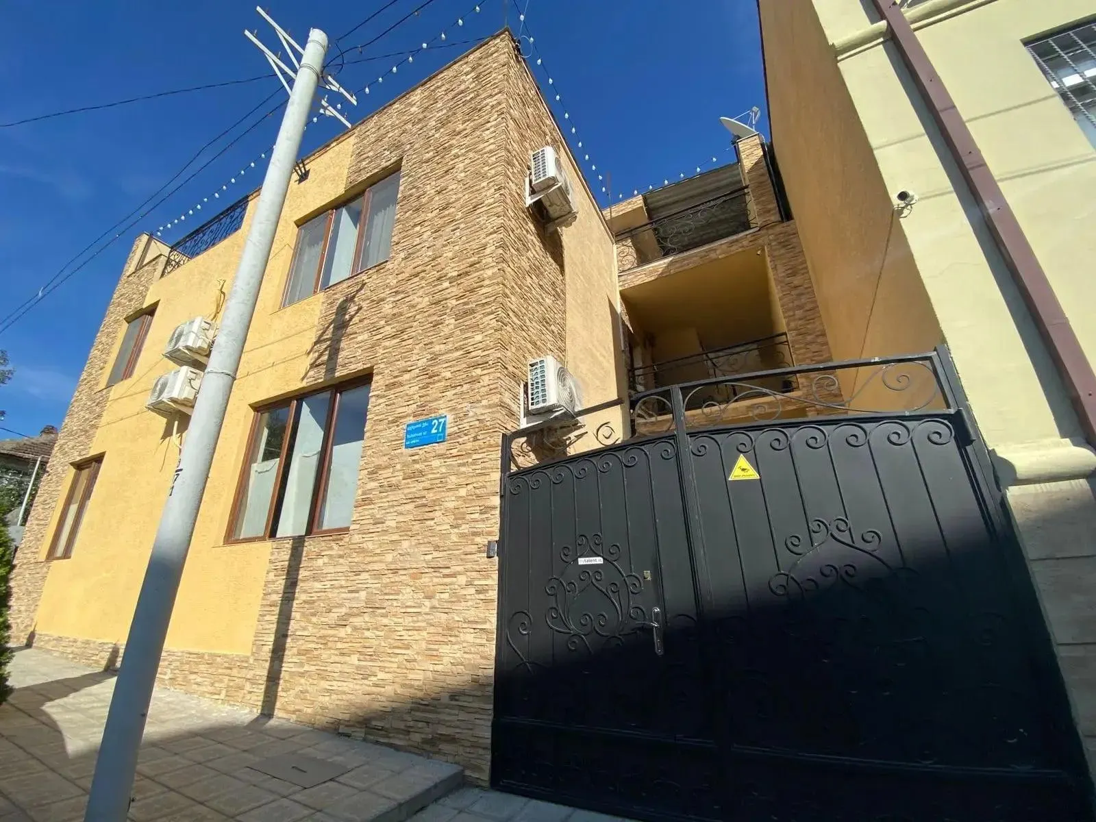 Дом, 10-комн., 420 м²