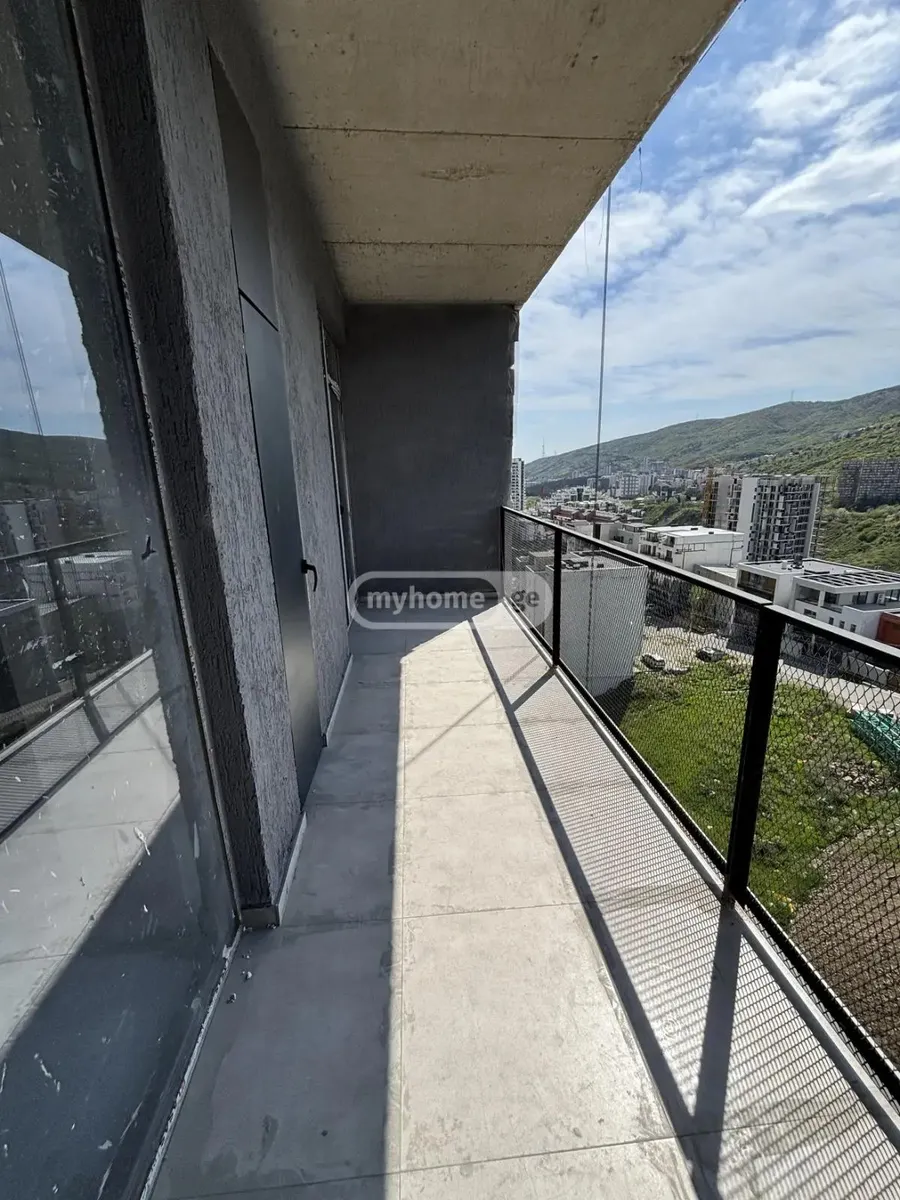 Квартира, 4-комн., 100 м², Archi Saburtalo