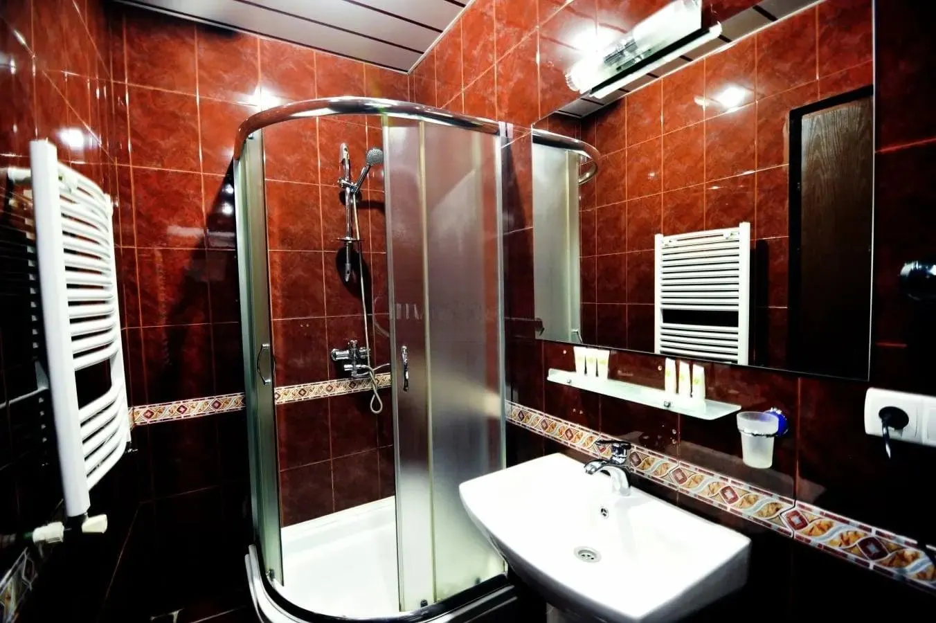Дом, 10-комн., 600 м²