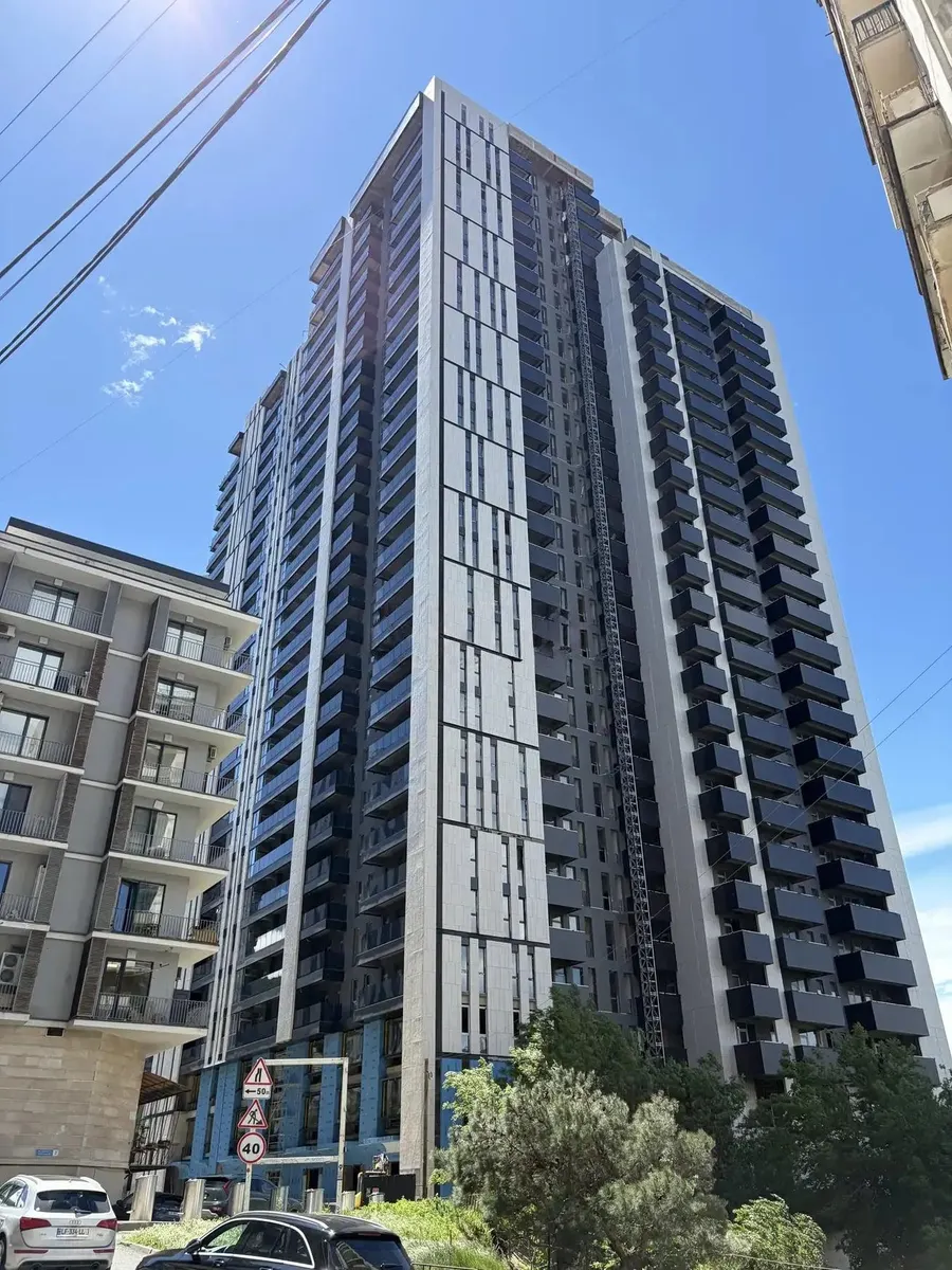 Квартира, 4-комн., 177 м²