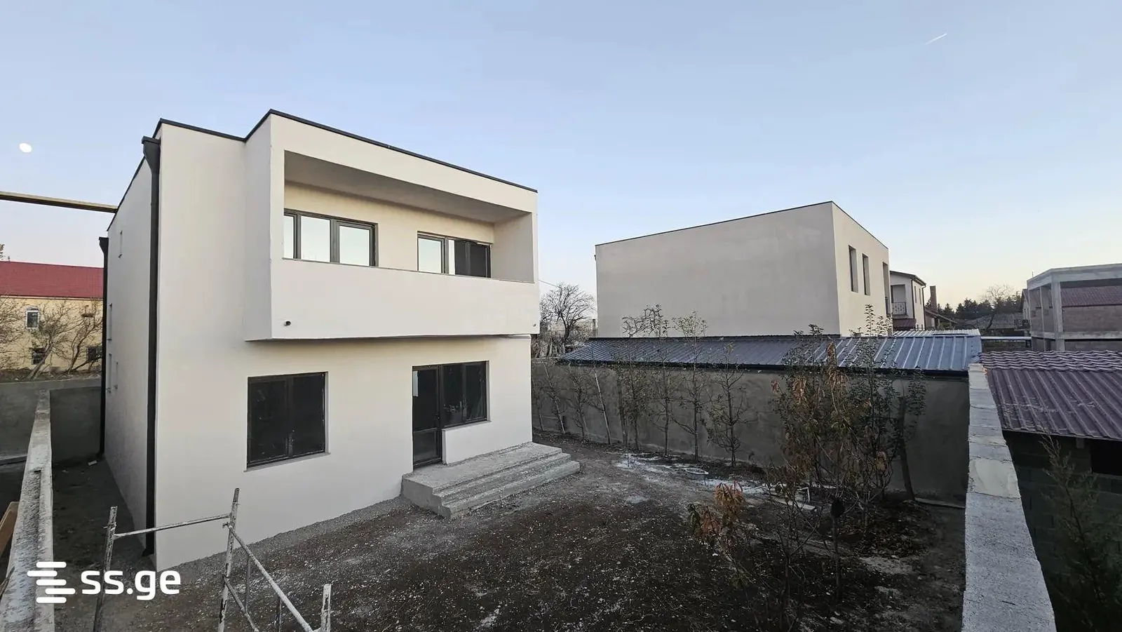 Дом, 5-комн., 180 м²