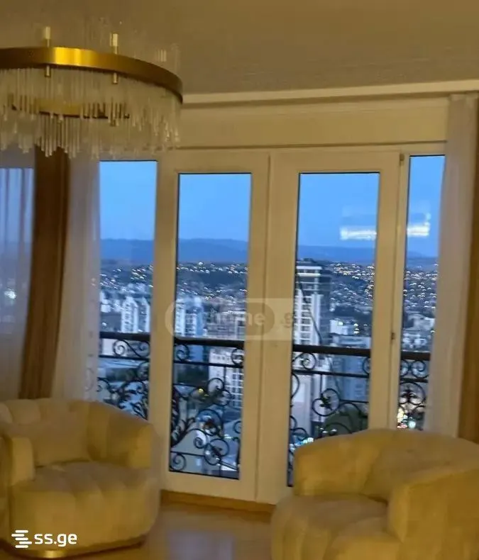 Apartment, 4-room, 110 m²
