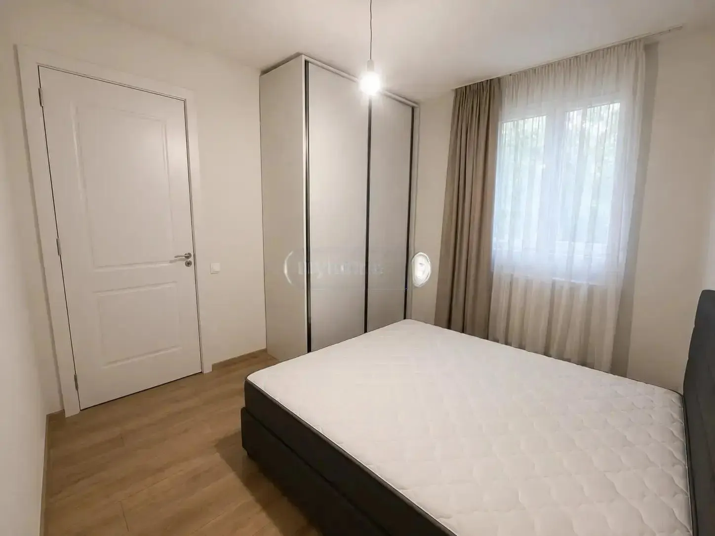 House, 4-room, 80 m²