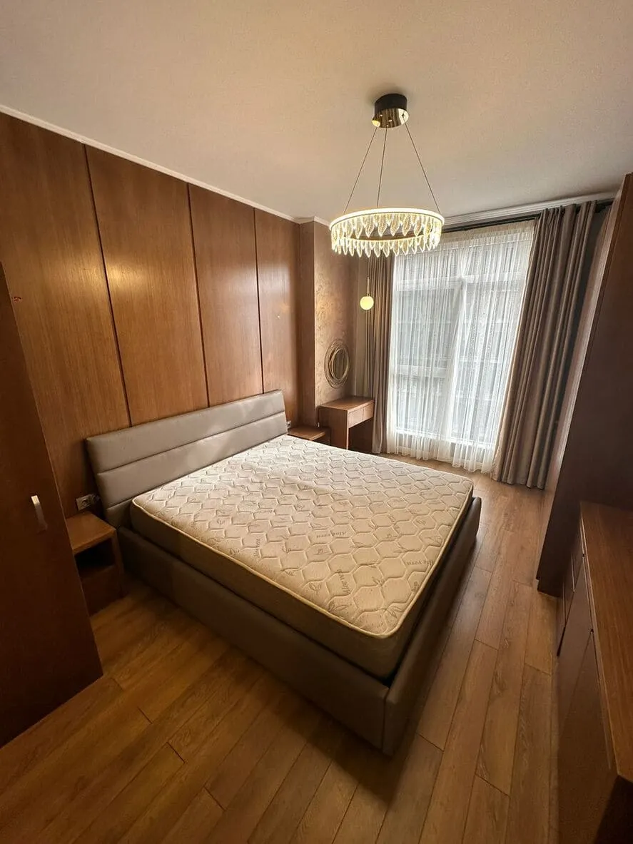 Квартира, 2-комн., 121.4 м²